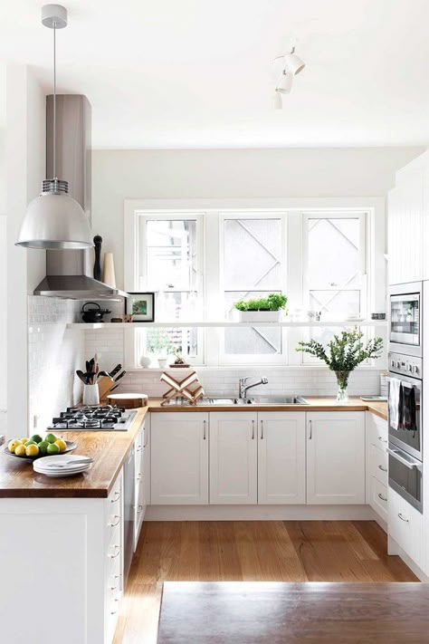 How to choose the right kitchen layout for your space | Home Beautiful Magazine Australia New Kitchen Inspiration, Model Dapur, Best Kitchen Design, Best Kitchen Cabinets, 2024 Kitchen, Kitchen Designs Layout, Best Kitchen Designs, Classic Kitchen, Kitchen Room Design