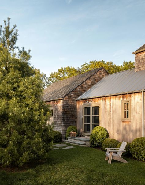 See a Hamptons Home Charmingly Made Over by Heidi Caillier | Architectural Digest Hamptons Architecture, Heidi Caillier, Upstate House, Spec House, Hamptons Home, California Architecture, Elevated Home, House Outer Design, European Farmhouse