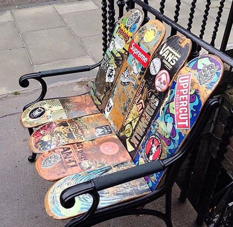 Skateboard Furniture, Skateboard Art Design, Best Graffiti, New York Graffiti, Skateboard Design, Skateboard Art, Graffiti Artist, Street Art Graffiti, Street Artists