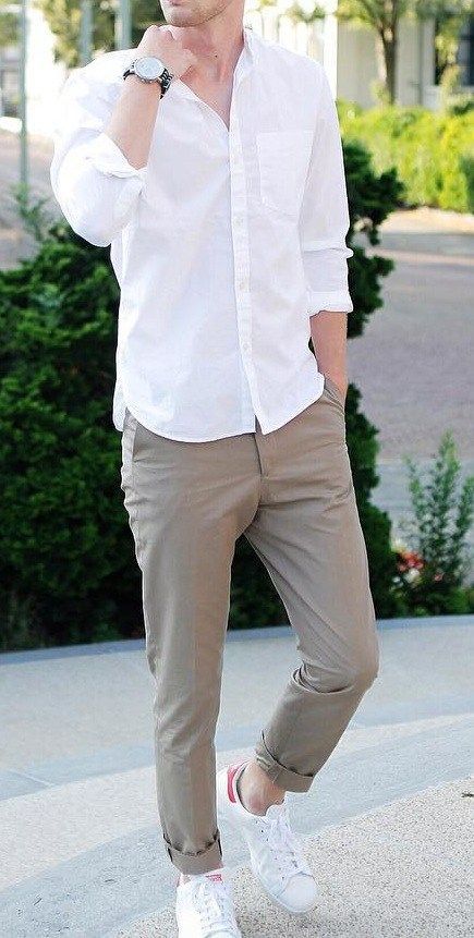 Mens Summer Outfits, Wedding Outfit Men, Mens Casual Outfits Summer, Men Fashion Casual Shirts, Smart Casual Style, Casual Chinos, Mens Fashion Smart, Stylish Men Casual, Mens Casual Dress Outfits