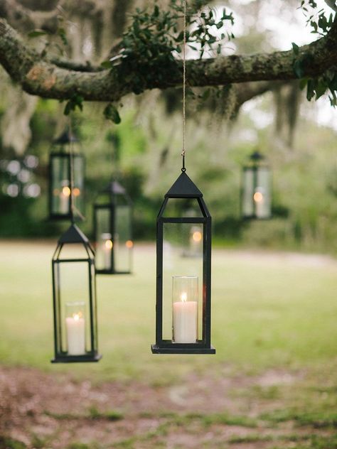 15 Gorgeous Lighting Ideas for Outdoor Weddings–Lanterns in Trees Outdoor Wedding Lanterns, Black Lantern Wedding, Lantern Wedding Ceremony, Beach Lanterns, Lanterns In Trees, Outdoor Wedding Lighting, Weddings Outdoor, Candle Wedding Centerpieces, Wedding Lanterns