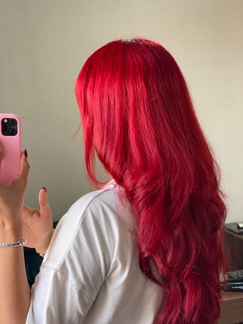 Bright Red Hair Dye, Pretty Red Hair, Red Hair Looks, Red Hair Blue Eyes, Red Hair Inspiration, Cherry Red Hair, Red Hair Inspo, Cherry Hair, Layered Haircuts For Medium Hair