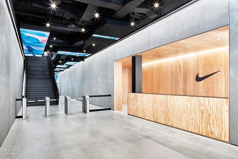 Nike Office, Gym Design Interior, Lobby Reception, Gym Interior, Office Lobby, Studios Architecture, Office Entrance, Reception Design, New Office