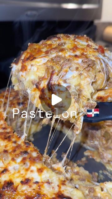 594K views · 103K likes | gemini 🌱 on Instagram: "Pastelon my way 🇩🇴   Ingredients + instructions:  - Boil 3 platano maduro/sweet plantains with 1 cup of sugar - Once the plantains are done mashed them with butter, a little bit of heavy cream & garlic powder  - Add mozzarella & cheddar cheese then move to a baking dish or what you prefer & layer it up with ground beef!  #dominicanos🇩🇴 #pastelondeplatanomaduro #pastelon #dominican_ #fyp #vira #greenscreen #mozarella #quickrecipes #quickmeal #onepanmeal #cookingconarelys #cookwithlove #dinnerideas #30minutemeals #mealsonabudget #cocina #cocinando" Dominican Ground Beef Recipes, Pastelon Recipe Dominican, Pastelon Dominicano, Mofongo Recipe Dominican, Dominican Pastelon, Pastelon Recipe, Mofongo Recipe, Dominican Dish, Sweet Plantains