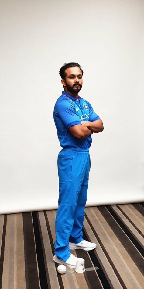 Kedar Jadhav ÇÅ🏏 Kedar Jadhav Cricket, Cricket Players, Parachute Pants, Gentleman, Mens Tshirts, Mens Tops, Pants, T Shirt, Quick Saves