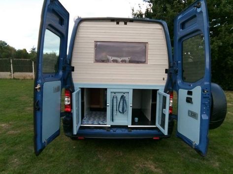 Campervan conversion for using with dogs. Dog Van Conversion, Dog Friendly Van Conversion, Van Conversion Dog Crate, Campervan Dog Ideas, Dog Campervan, Dog Camper, Campervan Conversions With Dogs, Tailgate Camping, Campervan Dog Seat