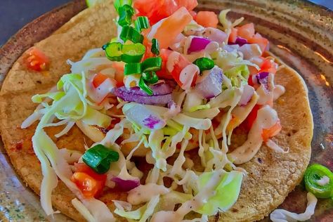 Guatemalan Tostadas, Traditional Guatemalan Food, Tostadas Recipe, Guatemalan Recipes, New Things To Try, Guatemala, Chili, Corn, Key