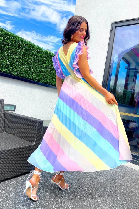 Pastel Skirt Outfit, Short Frocks For Women, Pastel Skirt, Short Frocks, Blue Stilettos, Frilled Sleeves, Frock For Women, Pastel Stripes, Gorgeous Clothes