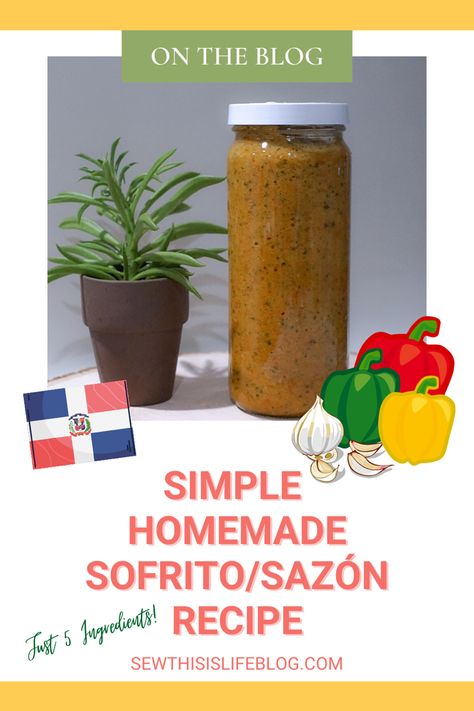 Sofrito Recipe Dominican, Sazon Recipe, How To Make Sofrito, Homemade Sofrito, Spanish Menu, Sofrito Recipe, Burger Meat, How To Cook Burgers, Puerto Rican Recipes