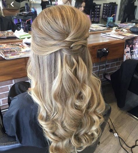 Beautiful Wedding Hair, Wedding Hair Half, Hairstyles Homecoming, Mother Of The Bride Hair, Wedding Hairstyles Half Up Half Down, Peinados Fáciles Para Cabello Corto, Wedding Hair Inspiration, Wedding Hairstyles For Long Hair, Wedding Hair And Makeup