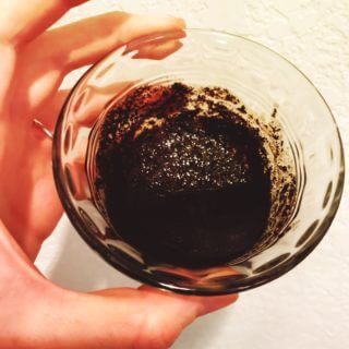 Coffee Powder With Black Pepper and Coconut Oil Coffee For Dark Circles Under Eyes, Coffee Eye Mask For Dark Circles, Coffee Under Eye Mask, Remedy For Puffy Eyes, Coffee Eye Mask, Coffee Styles, Facial Remedies, Puffy Eyes Remedy, Cucumber Face Mask