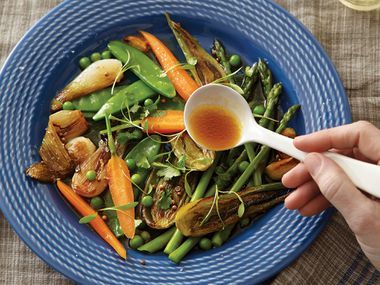 Barigoule of Spring Vegetables Classic French Recipes, Spring Cooking, Farmhouse Food, Spring Vegetables Recipes, Regional Recipes, Recipes French, Peasant Food, Beans Vegetable, Vegetable Crisps