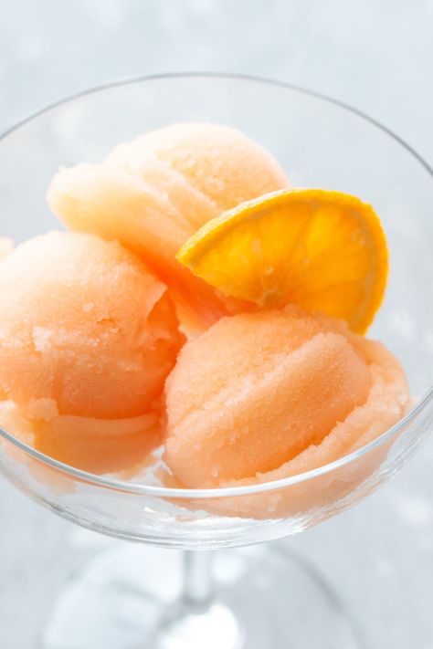 Spritz Sorbet | Love and Olive Oil Sill Recept, Easy Ice Cream Recipe Homemade, Hemgjord Glass, Baileys Cake, Mint Sorbet, Leche Cake, Easy Homemade Ice Cream, Bakery Cookies, Cheesy Eggs