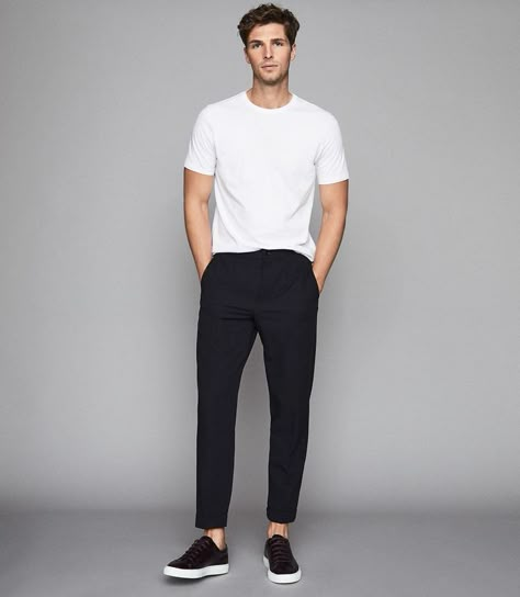 Mens Smart Casual Outfits, Minimalist Fashion Men, Mens Casual Outfits Summer, Smart Casual Men, Men Fashion Casual Shirts, Men Stylish Dress, Smart Casual Outfit, Mens Fashion Casual Outfits, Stylish Mens Outfits