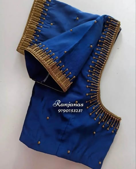 Simple Ariya Work Blouse Design, Saree Marriage, Work Blouse Hand Designs, Blouse Design Aari Work, Simple Blouses, Maggam Designs, Blue Blouse Designs, Blouse Maggam Work, Pattu Pavadai