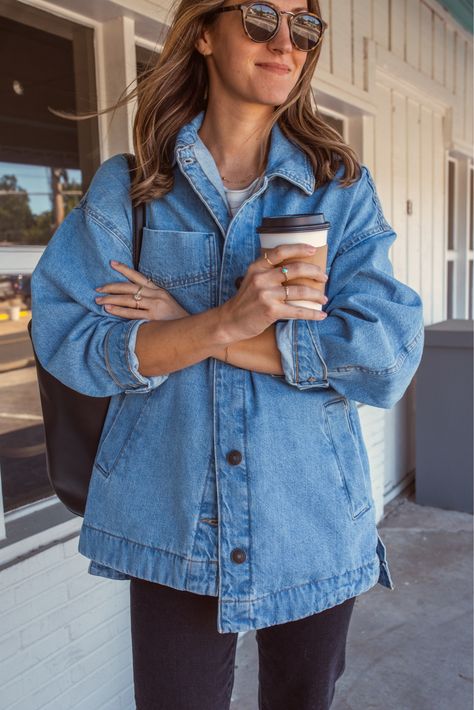 Outfits Blogger - LivvyLand | Austin Fashion and Style Blogger Top Sider Outfit, Austin Fashion, Skirt Hangers, Austin Style, Jean Jacket Outfits, Oversized Jean Jacket, Style Blogger, Fashion And Style, Denim Jacket Women