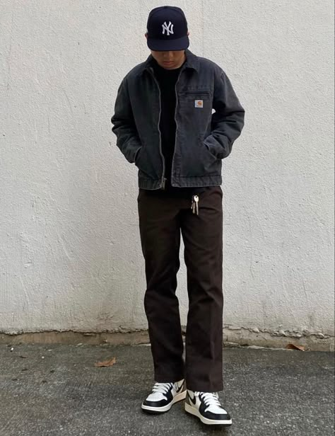 Carhartt Jacket Outfit, Jordan One, Herren Style, Carhartt Detroit Jacket, Minimalist Fashion Men, Carhartt Detroit, Jacob Elordi, Mens Trendy Outfits, Street Style Outfits Men