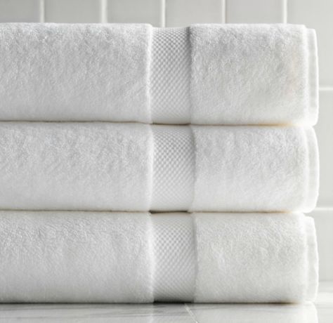 Turkish Towels Turkish Towels Bathroom, Toilet Paper Holder Shelf, Best Bath Towels, White Bath Towels, Fluffy Towels, Turkish Bath Towels, White Bath, Guest Bathrooms, Spa Towels