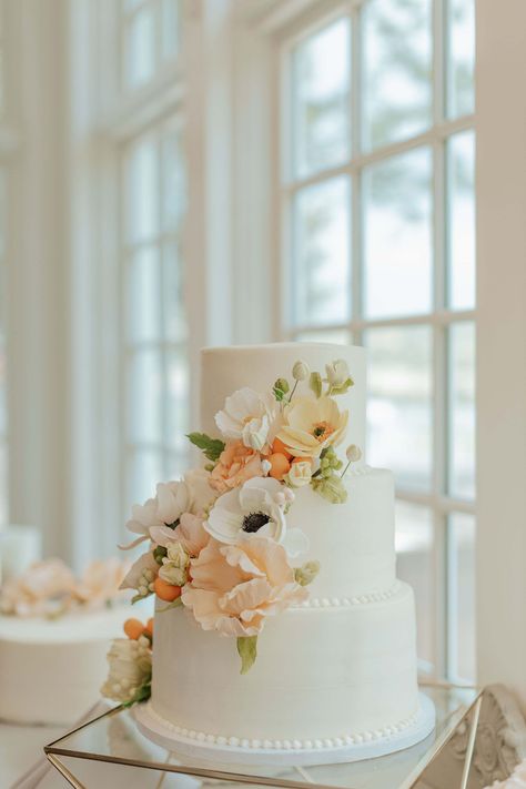 Wedding Cake With Flowers On Top, Wedding Cake With Pastel Flowers, Wedding Cake Three Tier Flowers, 3 Tier White Wedding Cake With Flowers, Small Three Tier Wedding Cake, Plain Wedding Cake With Flowers, Wedding Cake Creative, Peach Flower Wedding Cake, Simple Wedding Cake 3 Tier Fresh Flowers