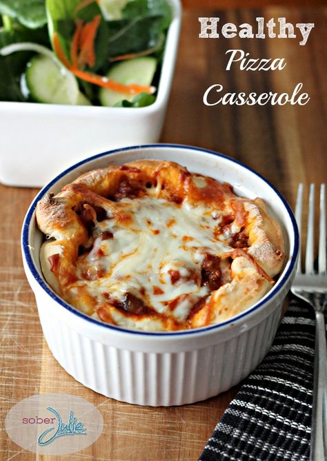 Healthy Pizza Casserole Recipe - Comfort Food Alert - Sober Julie Healthy Pizza Casserole, Casseroles Healthy, Healthy Pizzas, Ramekin Recipes, Ramekin Recipe, Pizza Casserole Recipe, Ramekin Dishes, Pizza Ideas, Pizza Casserole