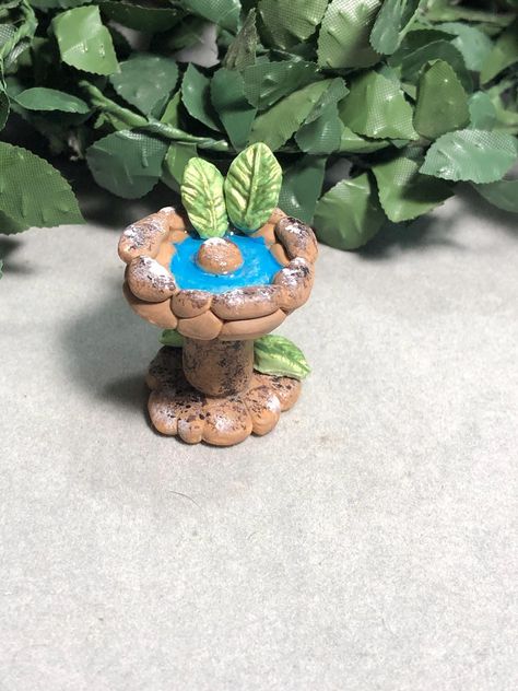 Terrarium Water, Fairy Garden Bird Bath, Garden Bird Bath, Garden Dollhouse, Fairy Garden Terrarium, Clay Bird, Bird Bath Garden, Miniature Collection, Miniature Fairy Garden