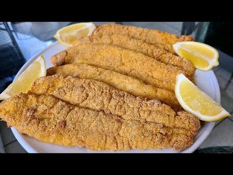 (154) It's like fried catfish but it's baked | Crispy Oven Baked Catfish | Heathier alternative. - YouTube Oven Baked Catfish, Oven Fried Catfish, Baked Catfish, Sea Food Dishes, Fish Batter, A Southern Soul, Catfish Recipes, Southern Soul Food, Cast On Knitting