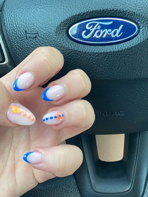 Nail inspo 2023 summer spring blue cool design almond Nails For Summer Vacation Beach, Utah Nail Ideas, Summer Hawaii Nails, Trendy Vacation Nails, Nail Inspo For Summer, Summer Nails 2022 Color Trends, Nails Short Summer, Feminine Nails, Nails Simple Summer