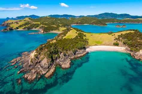 Sailing Bay of Islands New Zealand An aerial shot of Urapukapuka Island in the Bay of Islands, New Zealand, looking towards both Otiao and Paradise bays Auckland Travel, North Island New Zealand, Bay Of Islands, Visit New Zealand, Auckland New Zealand, Into The Wild, Island Tour, New Zealand Travel, Royal Caribbean