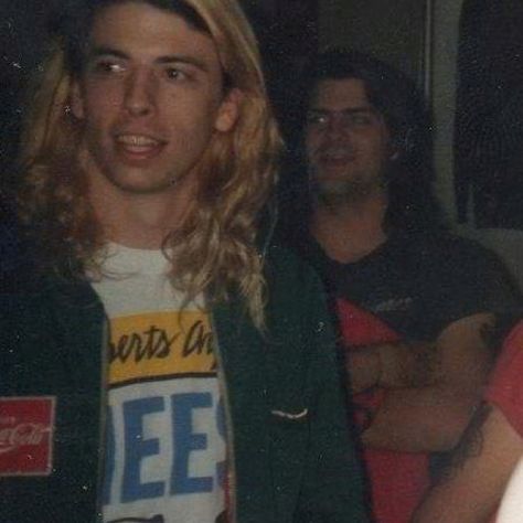 A Young Blonde, Dave Grohl There Goes My Hero, Foo Fighters Dave Grohl, Foo Fighters Dave, Foo Fighters Nirvana, Blonde Babies, Nirvana Kurt Cobain, Nirvana Kurt, Grunge Band, Dave Grohl