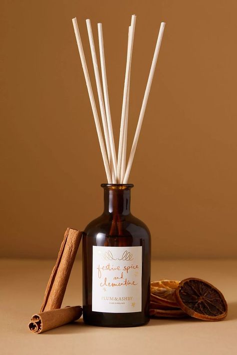 Plum & Ashby's Festive Spice & Clementine Glass Reed Diffuser is the perfect Christmas gift. Inspired by the scents that make Christmas, this diffuser includes notes of Frankincense, Myrrh, Amber and Pine. Frankincense Myrrh, Anthropologie Uk, Heart Notes, Pine Needles, Reed Diffuser, Perfect Christmas Gifts, Christmas Traditions, Perfect Christmas, Plum