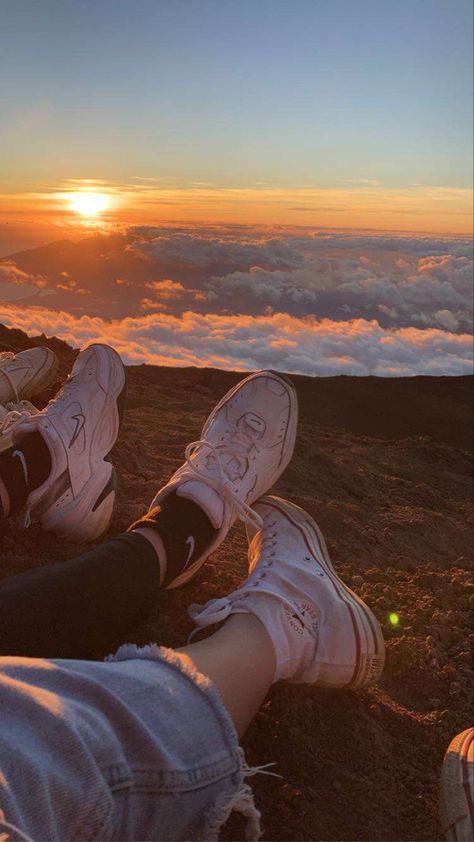 summer bucket list, sunset, sunset aesthetic, summer wallpapers, maui hawaii, Haleakala, Maui HI, hawaii, pretty, beach, summer 2022, beautiful, wallpaper, lock screen, pretty, aesthetic, shoes, converse, pinterest, summer vibes, vibes, summer Hawaii In The Fall, Maui Sunrise Haleakala, Maui Photo Ideas, Hawaii Vibes Aesthetic, Clean Photoshoot, Haleakala Sunset, Maui Hawaii Aesthetic, Maui Photoshoot, Hawaii Photos