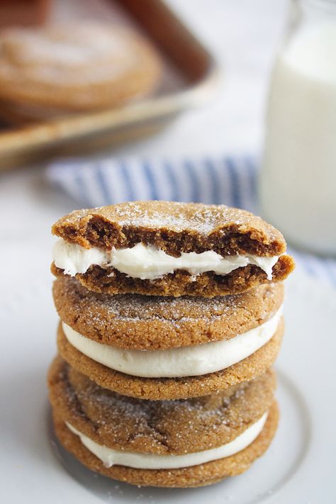 Ginger Molasses Sandwich Cookies w/ Marshmallow Buttercream – 5 Boys Baker Molasses Sandwich Cookies, Chocolate Holiday Desserts, Soft Ginger Molasses Cookies, Brownie Desserts Recipes, Easy Bar Recipes, Chewy Molasses Cookies, Quick Cookies Recipes, Quick Cookies, Marshmallow Buttercream