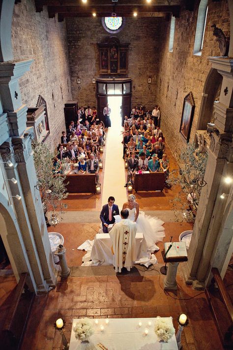 dreamy small catholic church in florence. This looks like the church from Letters to Juliet and I'm in love. Small Church Weddings, Church Wedding Photos, Letters To Juliet, Florence Wedding, Wedding Church, Catholic Wedding, Chapel Wedding, Church Decor, Church Wedding