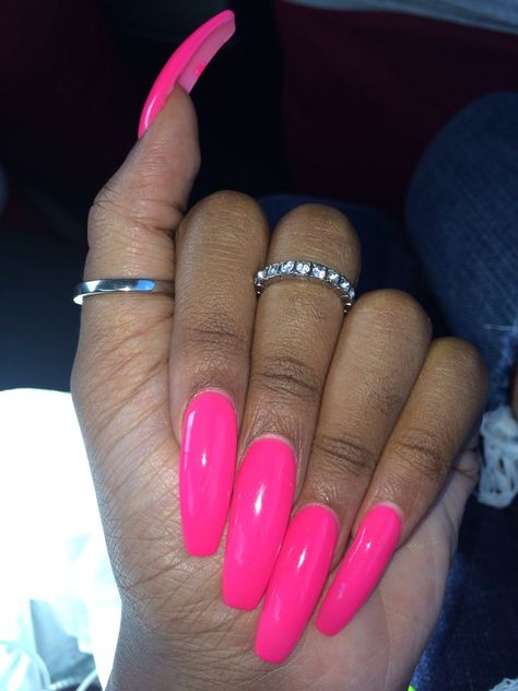 Curved Acrylic Nails, Cute Nail Colors, Curved Nails, Airbrush Nails, Long Nail Designs, Exotic Nails, Acrylic Nails Coffin Pink, Nails Only, Bling Acrylic Nails