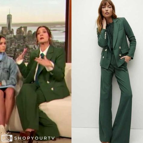 Drew Barrymore Show: May 2024 Drew Barrymore’s Green Pants Drew Barrymore Show Style, Drew Barrymore Style Now, Teacher's Outfits, Demi Lovato Workout, Drew Barrymore Style, Drew Barrymore Show, Style Roots, Escape The Night, 19 Kids And Counting