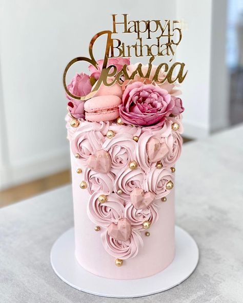 Mama Mella’s Bakery on Instagram: “🍂🌸45th🌸🍂 . . . . #bdaycakes #happybirthday #rosecake #pinkcake #flowercake #cakesofinstagram #cakedesign #signaturecake #mamamellas” 45th Birthday Cakes For Women, 45 Birthday Cake Women, 45th Birthday Cake, 45 Birthday, Nature Cake, Special Birthday Cakes, 21st Cake, Geode Cake, Pink Birthday Cakes