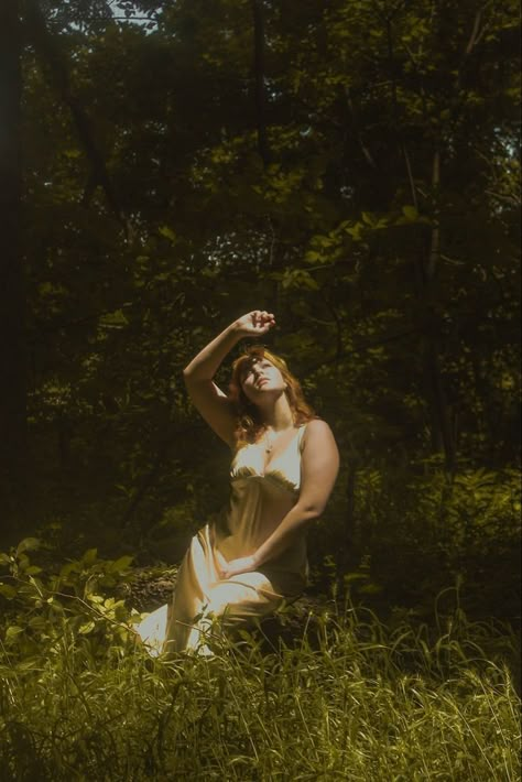 One With Nature Photoshoot, Artsy Photoshoots Outside, Ethereal Woods Photoshoot, Fairy Vibes Photoshoot, Adam And Eve Photoshoot Ideas, Whimsical Photography Women, Outdoor Creative Portraits, Fairy Woods Photoshoot, Summer Evening Photoshoot