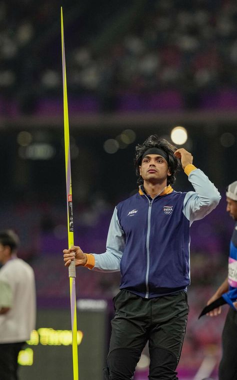 Indian Cricketers Aesthetic, Throwing Javelin Pose, Neeraj Chopra Aesthetic, Javelin Throw Drawing, Neeraj Chopra Olympics 2024, Neeraj Chopra, Javelin Throw Illustration, Javelin Throw, Asian Games