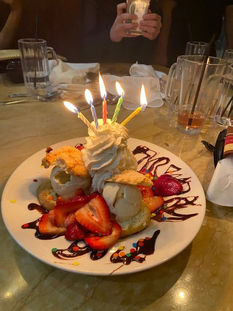 #birthday #cheesecakefactory #strawberryshortcake Cheesecake Factory Birthday, Cheesecake Factory, Strawberry Shortcake, Sweet 16, Camera Roll, Savannah, Savannah Chat, Cheesecake, Rolls