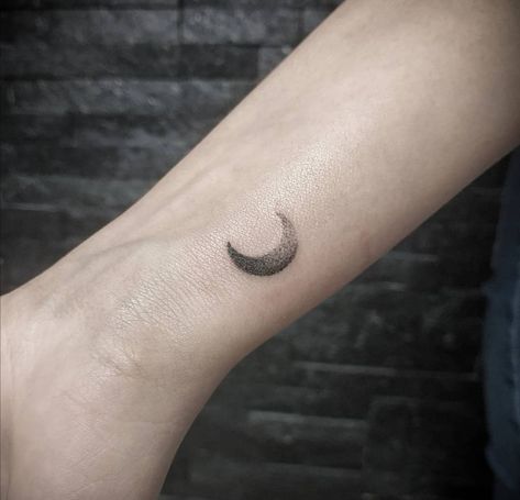 Dot Moon Tattoo, Dotwork Moon Tattoo, Moon Dotwork Tattoo, Tattoo Touch Up, Minimal Tattoos, Crescent Moon Tattoo, Handpoke Tattoo, Tattoo Project, Stick And Poke