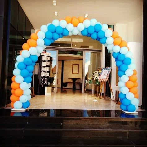 Ballon Gate Decoration, Balloon Arch Simple, Balloon Gate, Simple Stage Decorations, Deco Ballon, Blue Wedding Decorations, Gate Decoration, Balloon Crafts, Graduation Balloons