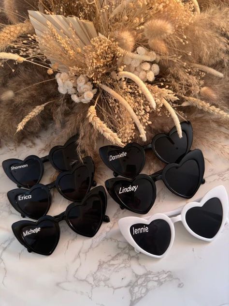 Sunglasses Bridal Party Sunglasses, Bride Sunglasses, Hens Party Themes, Bachelorette Sunglasses, Bachelorette Accessories, Jade Wedding, Hen Party Bags, Hen Party Accessories, Hen Weekend