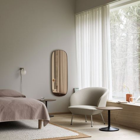 Muuto (@muutodesign) • Instagram-foto's en -video's Shoe Rack Bedroom, Sleeper Ottoman, Norwegian Design, Stylish Table Lamps, Entryway Console Table, Iconic Furniture, Modern Forms, Dining Room Bar, Living Room Coffee Table