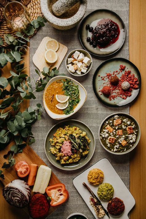 Food Ayurveda Wellness Healing Hotel Buffet Austria Vacation HolidaySonnhof Ayurvedic Lifestyle Aesthetic, Yoga Retreat Food, Wellness Retreat Food, Ayurveda Aesthetic, Ayurveda Cooking, Ayurvedic Nutrition, Pop Moodboard, Healing Kitchen, April Vibes