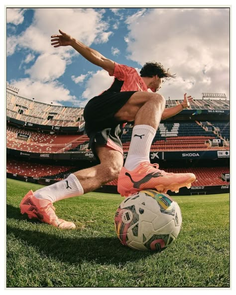 Louis Bamford (@louisbamford) • Instagram photos and videos Football Photography Poses, Soccer Ads, The Football Factory, Soccer Photography Poses, Sport Advertising, Sport Art Direction, Soccer Shoot, Laliga Football, Nike Photography