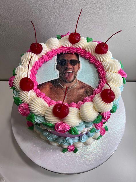 Bad Bunny, Cake Inspo, Vintage Cake, Buttercream Cake, Cake Artist, Pink Cake Bad Bunny Cake, Trending Cakes, Piping Cake, Buttercream Piping, Bunny Vintage, Vintage Cakes, Buttercream Cakes, Cake Inspo, Bunny Cake