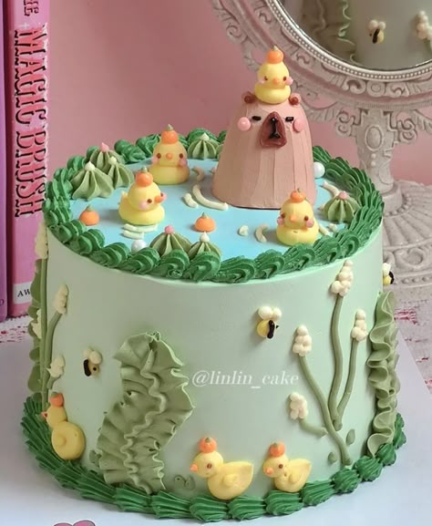 Capybara Duck Birthday Cake Duck Birthday Cake, Thanksgiving Desserts Cake, Decorate A Cake, Fun Thanksgiving Desserts, Duck Cake, Vintage Birthday Cakes, Duck Birthday, Unicorn Birthday Cake, Funny Birthday Cakes