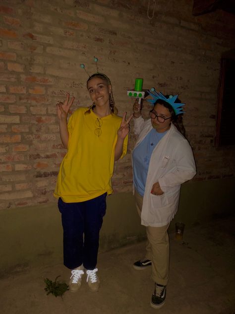 Halloween Rick And Morty, Mclovin Costume, Rick And Morty Halloween, Rick And Morty Costume, Morty Costume, Couple Costumes, Halloween Party Outfits, Rick Y Morty, Costume Inspo