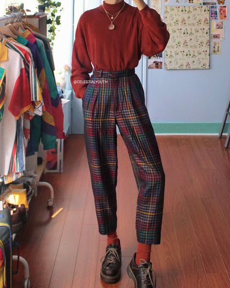 Genderqueer Fashion, Moda Academia, Style Anglais, Deadpool And Wolverine, Street Beat, Academia Outfits, Teaching Outfits, Plaid Trousers, Queer Fashion