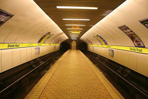 Glasgow Subway, Glasgow Architecture, Underground Tube, Metro System, Rapid Transit, Corporate Identity Design, Route Map, The Tube, Glasgow Scotland